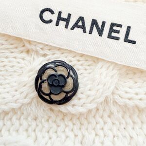 CHANEL Camellia Button